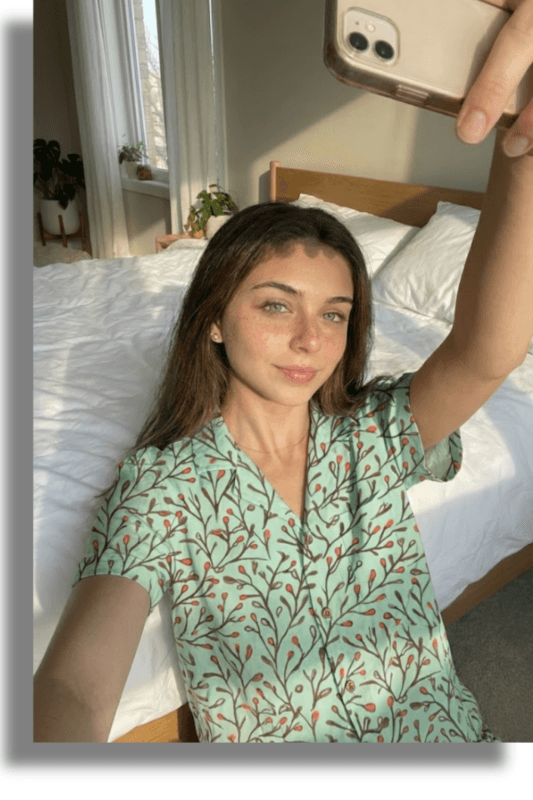 Trendy Throne – Premium Quality